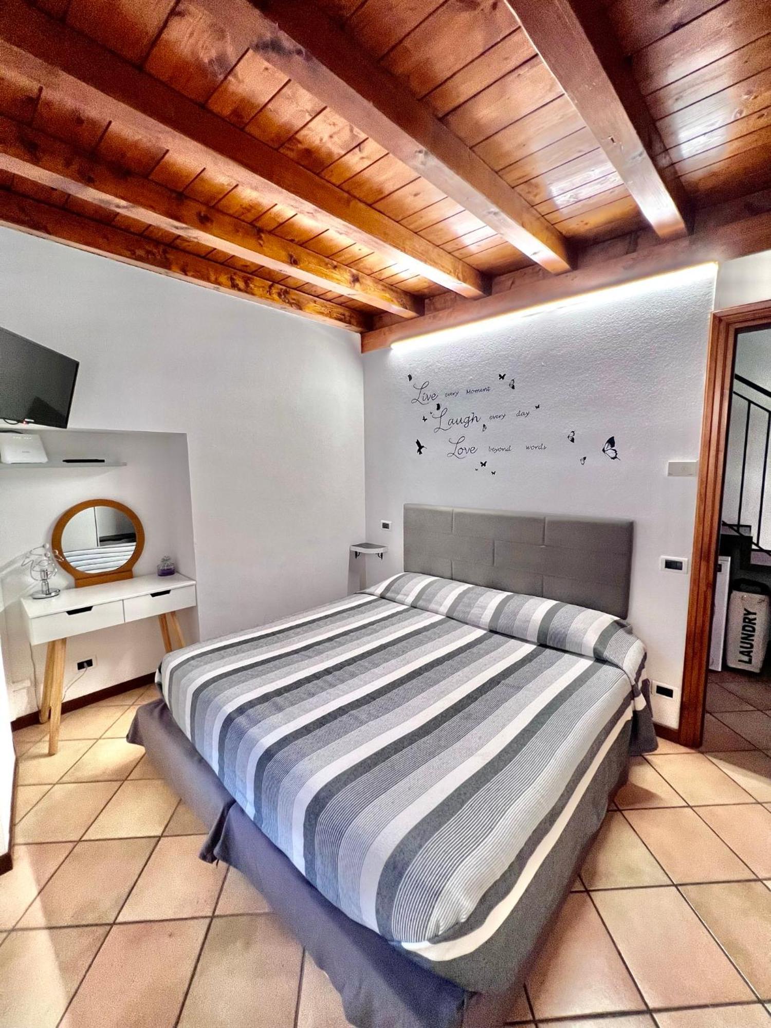 Vittoria Holiday House Stresa Luaran gambar